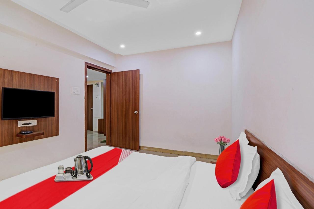 Oyo Flagship Hotel Residency Silvassa Exteriör bild