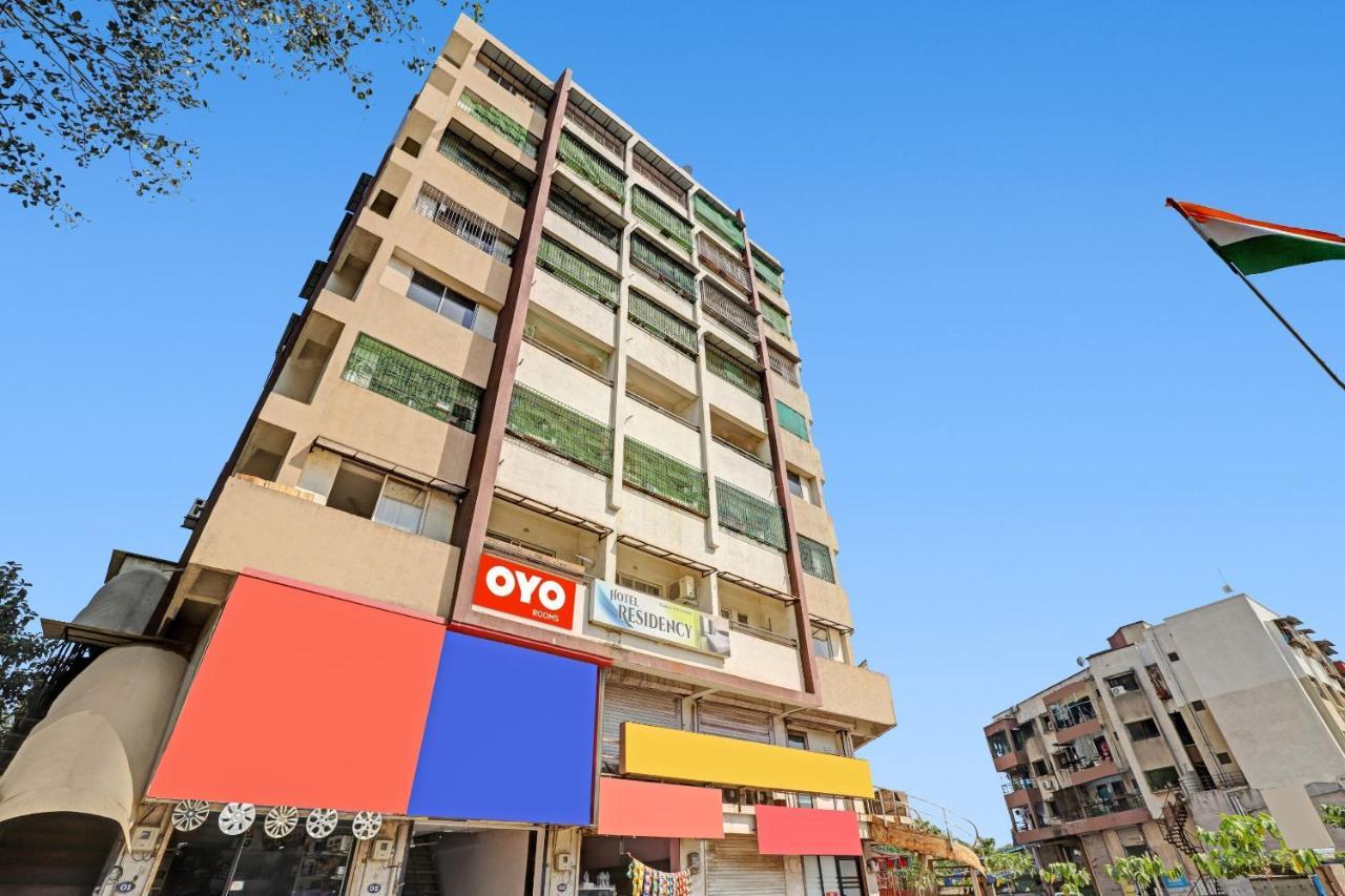 Oyo Flagship Hotel Residency Silvassa Exteriör bild